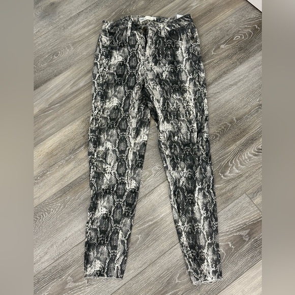 Zara Denim size 4 snakeskin design jeans - Picture 4 of 6